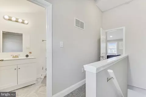 127 S Poppleton St, Baltimore, MD 21201 photo 19