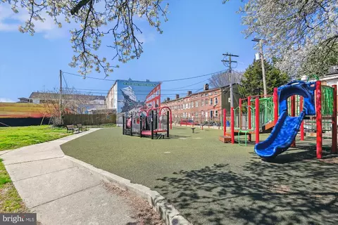 127 S Poppleton St, Baltimore, MD 21201 photo 32