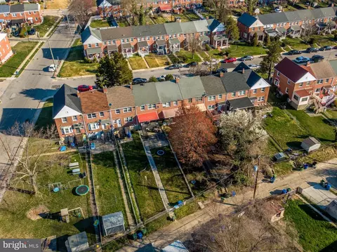 View/Area - 1305 Silverthorne Rd, Baltimore, MD 21239 photo 6 of 8