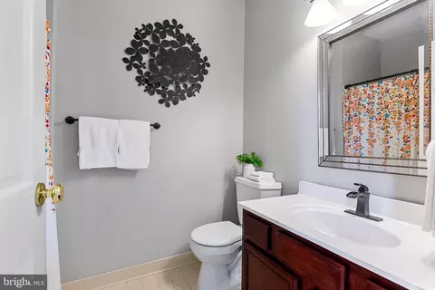 Bath - 218 Warren Ave, Baltimore, MD 21230 photo 2 of 2