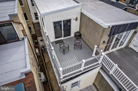 Exterior - 218 Warren Ave, Baltimore, MD 21230 photo 9 of 11