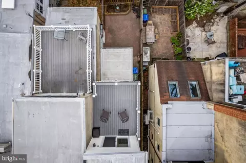 Exterior - 218 Warren Ave, Baltimore, MD 21230 photo 10 of 11