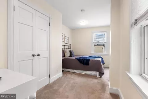 Bedroom - 218 Warren Ave, Baltimore, MD 21230 photo 4 of 9
