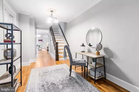 Entry Way - 218 Warren Ave, Baltimore, MD 21230 photo 4 of 5