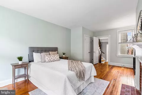 Bedroom - 218 Warren Ave, Baltimore, MD 21230 photo 3 of 9