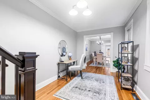 Entry Way - 218 Warren Ave, Baltimore, MD 21230 photo 3 of 5
