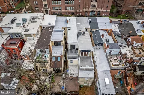 View/Area - 218 Warren Ave, Baltimore, MD 21230 photo 1 of 14