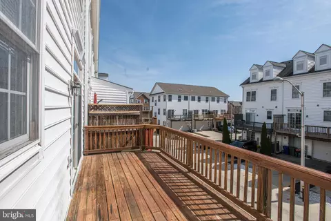 Exterior - 831 12 Mchenry St, Baltimore, MD 21230 photo 10 of 17