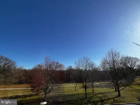 3031 Shannon Dr, Baltimore, MD 21213 photo 4