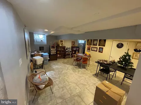Living - 232 E University Pkwy, Baltimore, MD 21218 photo 15 of 15