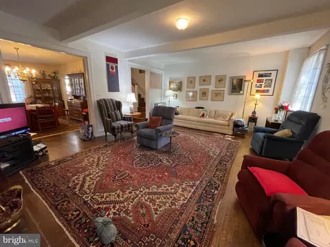 Living - 232 E University Pkwy, Baltimore, MD 21218 photo 4 of 15