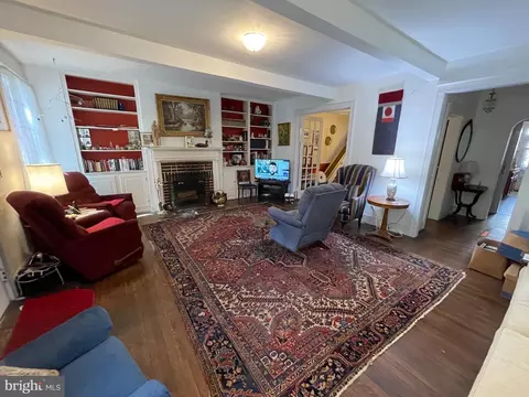 Living - 232 E University Pkwy, Baltimore, MD 21218 photo 1 of 15
