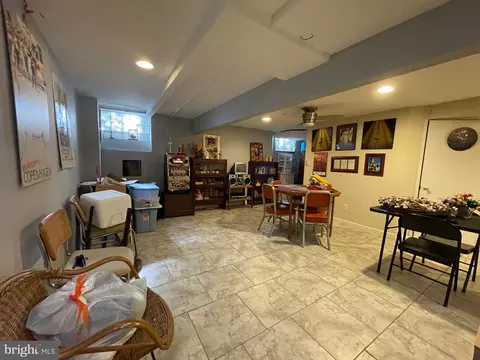 Living - 232 E University Pkwy, Baltimore, MD 21218 photo 14 of 15