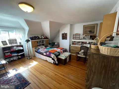 Bedroom - 232 E University Pkwy, Baltimore, MD 21218 photo 6 of 7