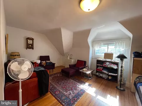 Living - 232 E University Pkwy, Baltimore, MD 21218 photo 12 of 15