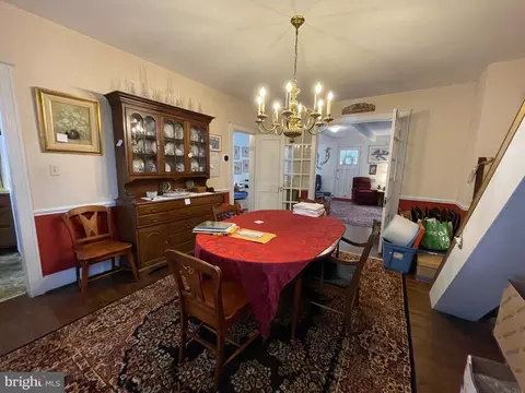 Dining - 232 E University Pkwy, Baltimore, MD 21218 photo 2 of 7