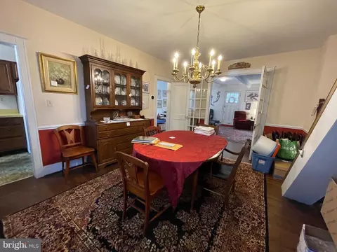 Dining - 232 E University Pkwy, Baltimore, MD 21218 photo 3 of 7