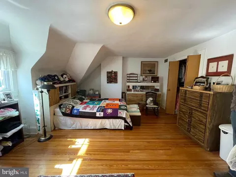 Bedroom - 232 E University Pkwy, Baltimore, MD 21218 photo 5 of 7