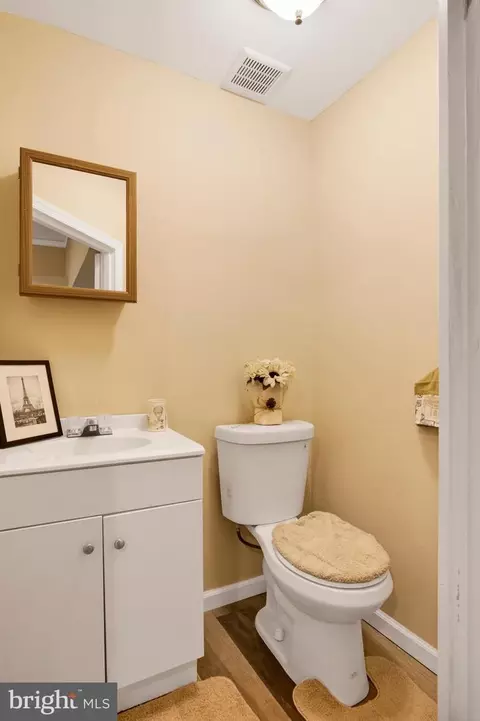 Bath - 3716 E Pratt St, Baltimore, MD 21224 photo 3 of 6
