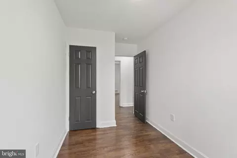 Entry Way - 824 Benninghaus Rd, Baltimore, MD 21212 photo 2 of 2