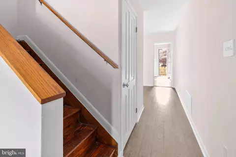 Entry Way - 539 Gold St, Baltimore, MD 21217 photo 1 of 6