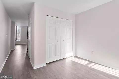 Entry Way - 539 Gold St, Baltimore, MD 21217 photo 2 of 6