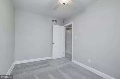Entry Way - 3374 Dulany St, Baltimore, MD 21229 photo 6 of 10