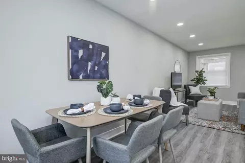 Dining - 3374 Dulany St, Baltimore, MD 21229 photo 3 of 3