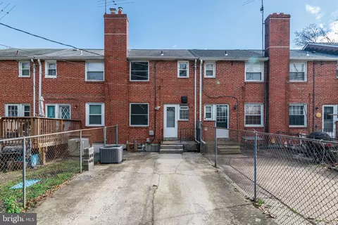 Exterior - 3374 Dulany St, Baltimore, MD 21229 photo 3 of 5