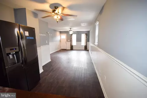 Entry Way - 2106 E Lafayette Ave, Baltimore, MD 21213 photo 4 of 16