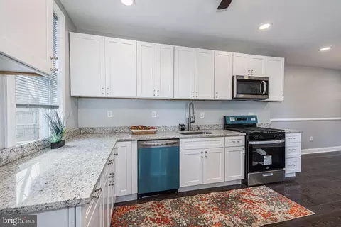 441 E 27th St, Baltimore, MD 21218 photo 8