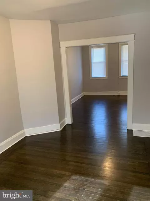 Entry Way - 611 Willow Ave, Baltimore, MD 21212 photo 2 of 2