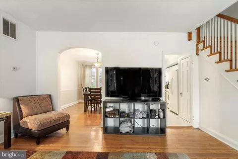 Living - 1619 Shadyside Rd, Baltimore, MD 21218 photo 4 of 5