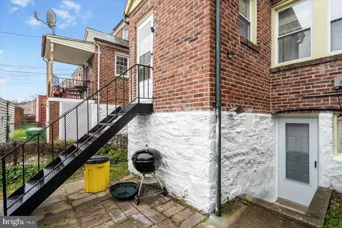 Exterior - 1619 Shadyside Rd, Baltimore, MD 21218 photo 3 of 9