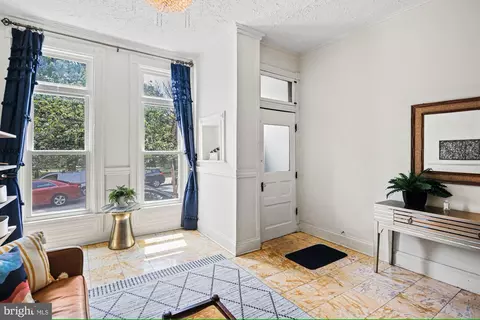 Entry Way - 2746 E Baltimore St, Baltimore, MD 21224 photo 1 of 3