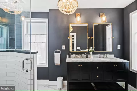Bath - 2746 E Baltimore St, Baltimore, MD 21224 photo 2 of 3