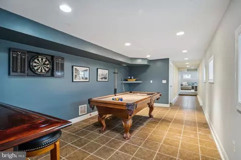 Entry Way - 236 S Collington Ave, Baltimore, MD 21231 photo 7 of 8
