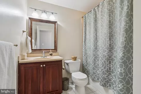Bath - 236 S Collington Ave, Baltimore, MD 21231 photo 2 of 3
