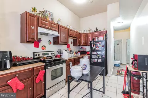 1928 Mcculloh St, Baltimore, MD 21217 photo 6