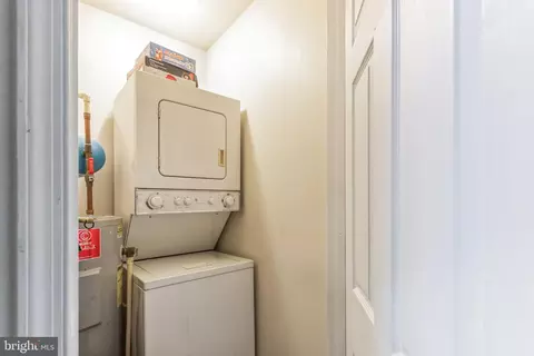 1928 Mcculloh St, Baltimore, MD 21217 photo 26