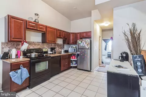 1928 Mcculloh St, Baltimore, MD 21217 photo 10