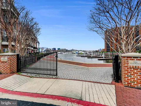 Exterior - 1207 Dockside Cir, Baltimore, MD 21224 photo 7 of 12
