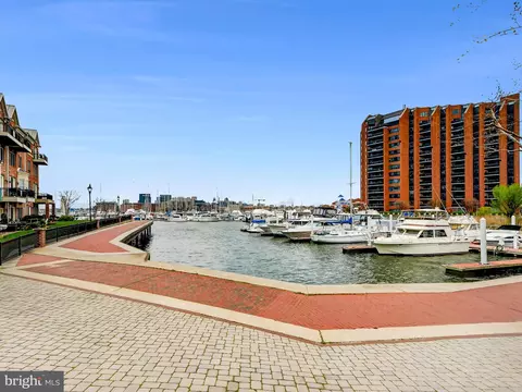 View/Area - 1207 Dockside Cir, Baltimore, MD 21224 photo 3 of 6