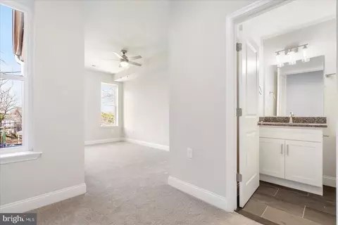 Entry Way - 1322 Aisquith St, Baltimore, MD 21202 photo 8 of 17