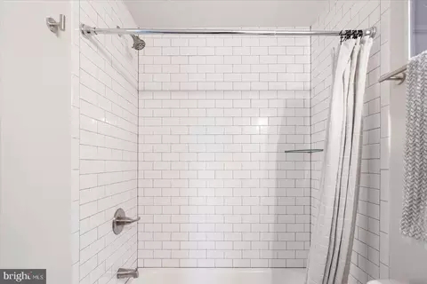 Bath - 1322 Aisquith St, Baltimore, MD 21202 photo 4 of 5