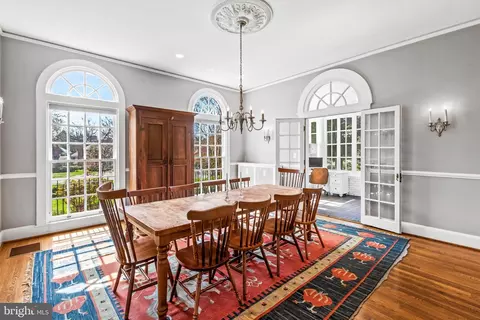 Dining - 208 Northway, Baltimore, MD 21218 photo 1 of 5