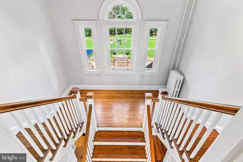 Entry Way - 208 Northway, Baltimore, MD 21218 photo 8 of 11