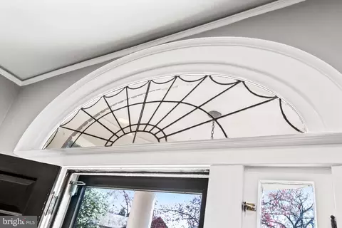 Entry Way - 208 Northway, Baltimore, MD 21218 photo 2 of 11