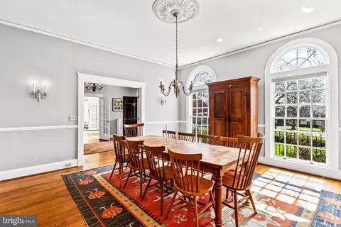 Dining - 208 Northway, Baltimore, MD 21218 photo 4 of 5