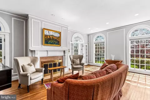 Living - 208 Northway, Baltimore, MD 21218 photo 1 of 3